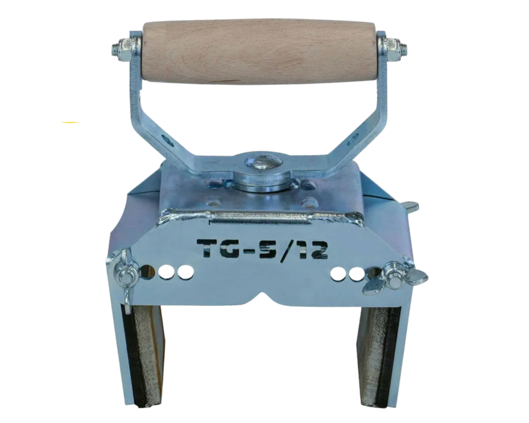 Handheld Grab Concrete Sleeper Grab Hire by Sunset Sleepers