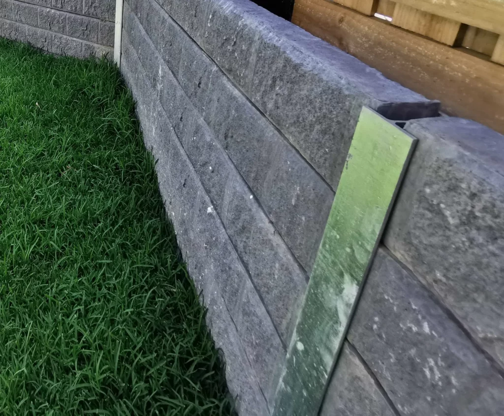 H Channel Middle Joiner Galvanised Steel Post featuring Charcoal Arizona Block Face Concrete Sleeper by Sunset Sleepers