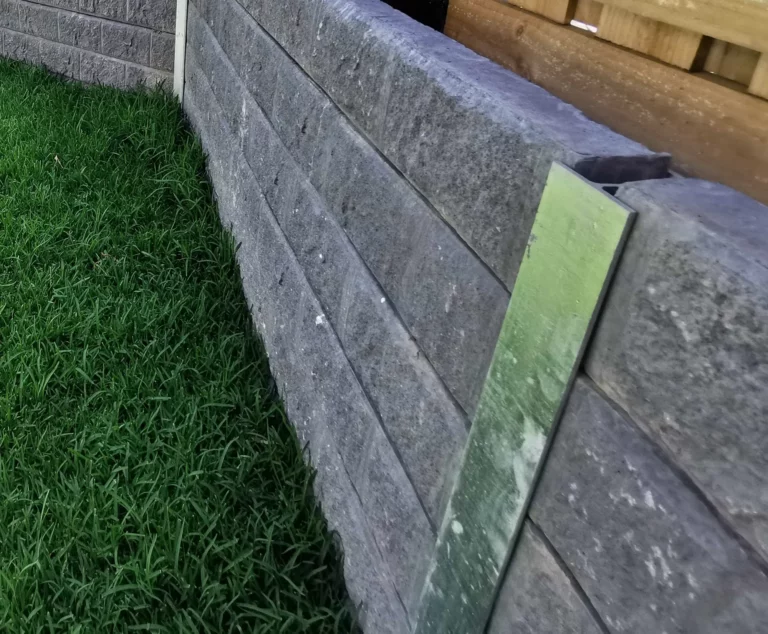 H Channel Middle Joiner Galvanised Steel Post featuring Charcoal Arizona Block Face Concrete Sleeper by Sunset Sleepers