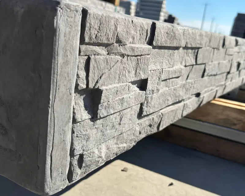 Stackedstone Charcoal Colour Manhattan Concrete Sleeper Texture (1)