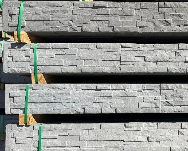 Stackedstone Charcoal Colour Manhattan Concrete Sleeper Tower (1)